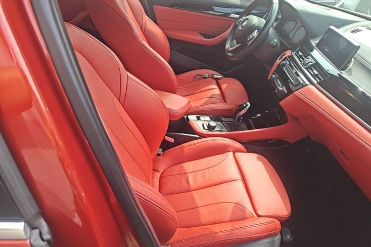 Used BMW X2 2019 sDrive20i M Sport Package China VI Emission Standard Right Front Seat