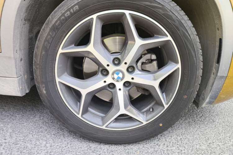Used BMW X2 2019 sDrive20i M Sport Package China VI Emission Standard Right Front Wheel Hub