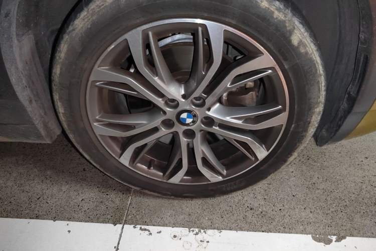 Used BMW X2 2019 sDrive25i Leading Edition M Sport Package China VI Right Front Wheel Hub