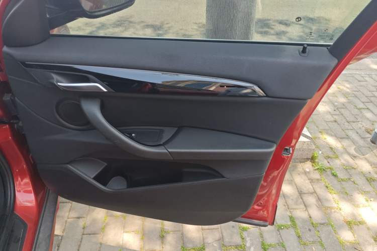 Used BMW X2 2019 sDrive20i M Sport Package China VI Emission Standard Right Rear Door Interior