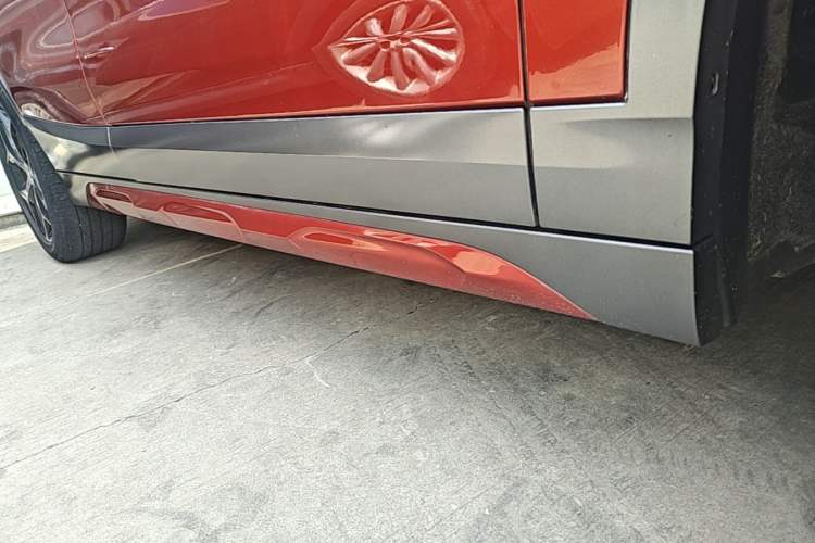 Used BMW X2 2019 sDrive20i M Sport Package China VI Emission Standard Right Side Sill
