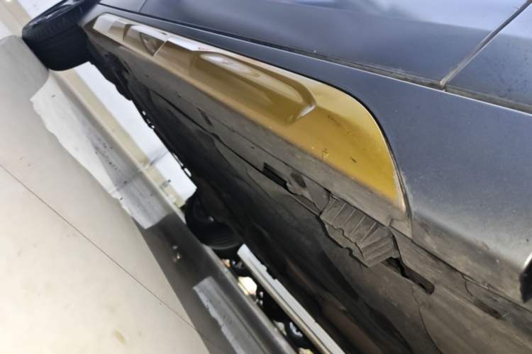 Used BMW X2 2019 sDrive20i M Sport Package China VI Emission Standard Right Side Sill