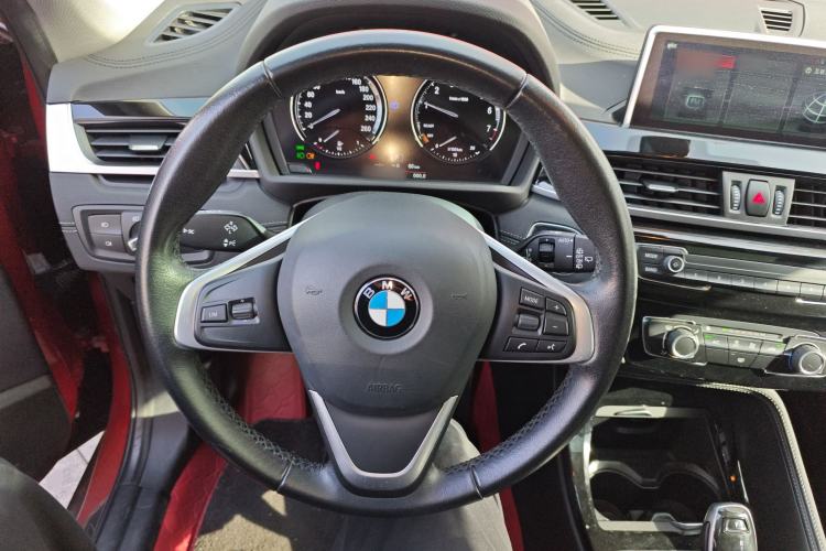 Used BMW X2 2019 sDrive20i M Sport Package China VI Emission Standard Steering Wheel
