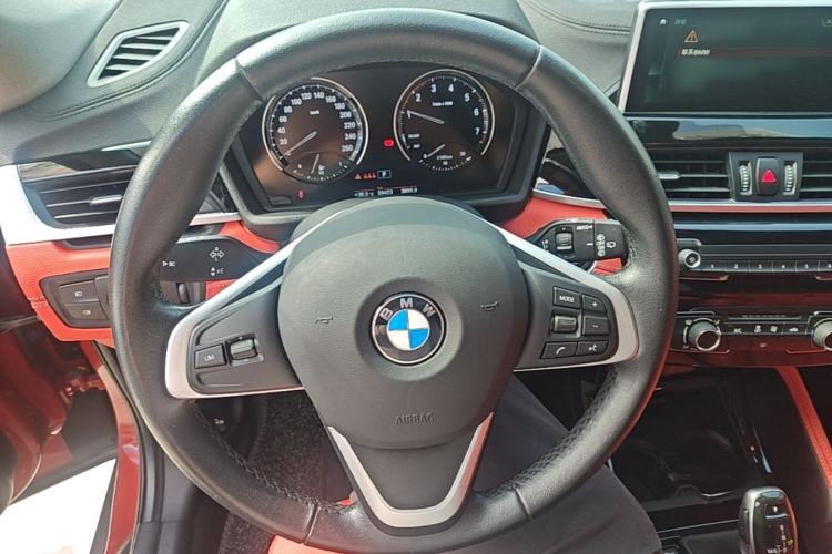 Used BMW X2 2019 sDrive20i M Sport Package China VI Emission Standard Steering Wheel
