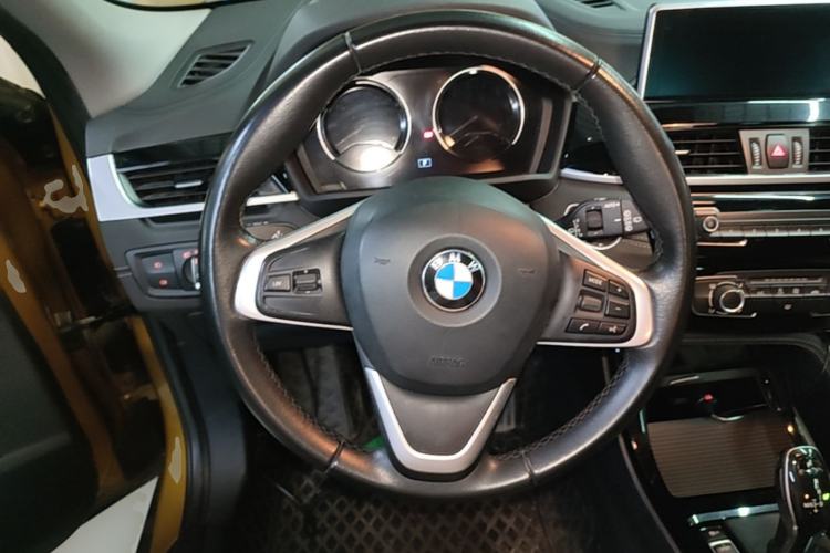 Used BMW X2 2019 sDrive20i M Sport Package China VI Emission Standard Steering Wheel