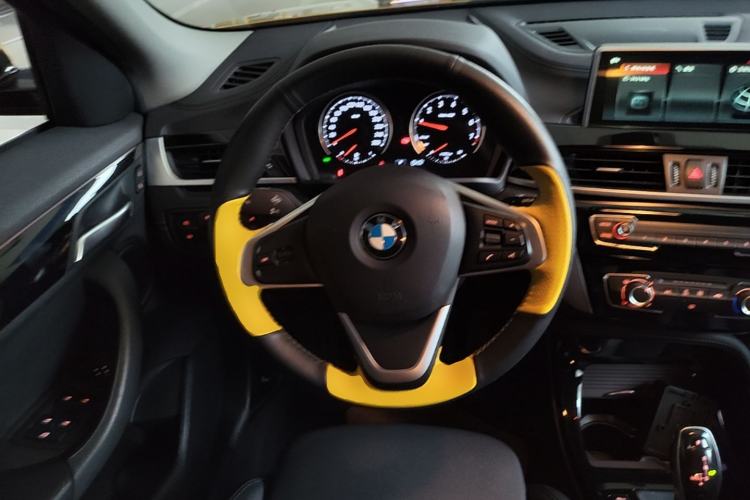 Used BMW X2 2019 sDrive20i M Sport Package China VI Emission Standard Steering Wheel