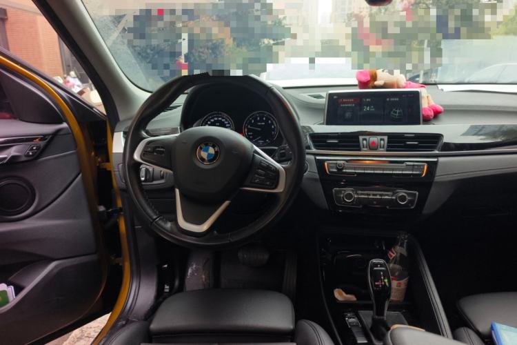Used BMW X2 2019 sDrive20i M Sport Package China VI Emission Standard Steering Wheel