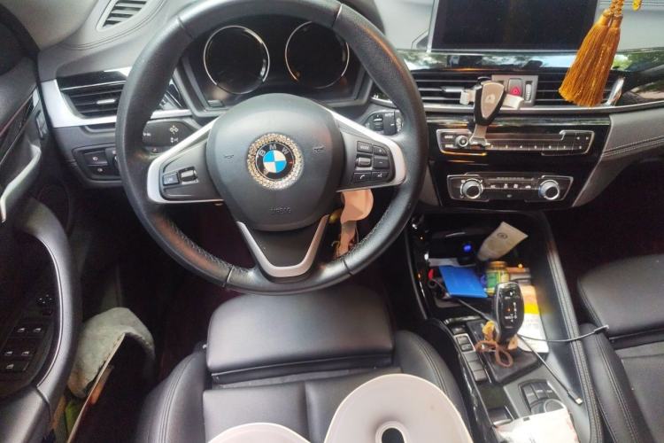 Used BMW X2 2019 sDrive20i M Sport Package China VI Emission Standard Steering Wheel