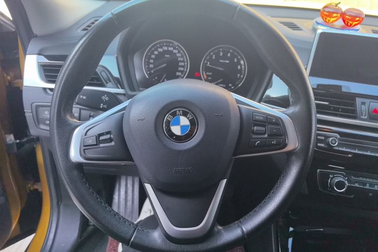 Used BMW X2 2019 sDrive20i M Sport Package China VI Emission Standard Steering Wheel