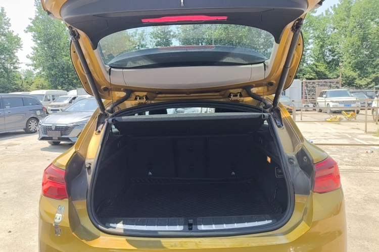 Used BMW X2 2019 sDrive20i M Sport Package China VI Emission Standard Trunk