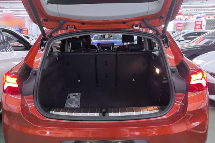 Used BMW X2 2019 sDrive20i M Sport Package China VI Emission Standard Trunk