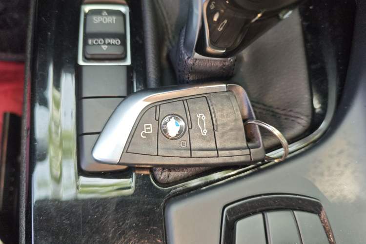 Used BMW X2 2019 sDrive20i M Sport Package China VI Emission Standard Vehicle Key