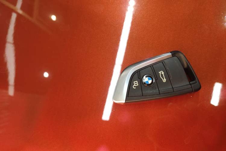 Used BMW X2 2019 sDrive20i M Sport Package China VI Emission Standard Vehicle Key