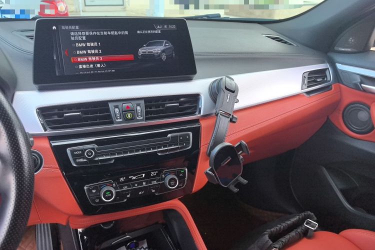 Used BMW X2 2020 sDrive25i Luxury Model with M Sport Package Audio And AC Panel