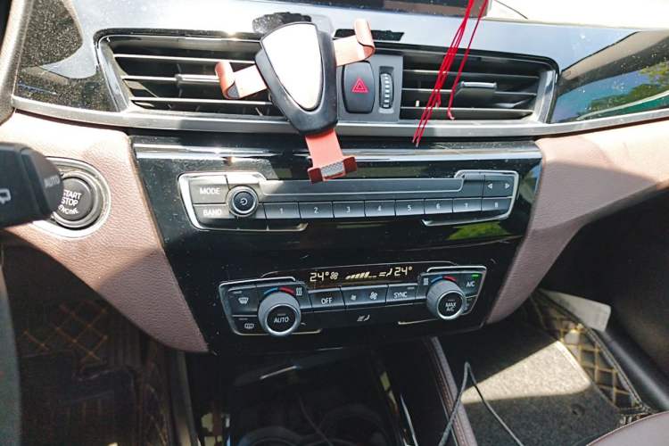 Used BMW X2 2020 sDrive20i M Sport Package Audio And AC Panel