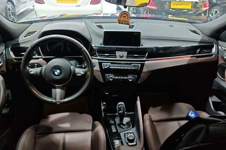 Used BMW X2 2020 sDrive25i Leading Model M Sport Package Center Console