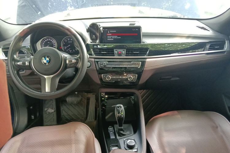 Used BMW X2 2020 sDrive25i Leading Model M Sport Package Center Console