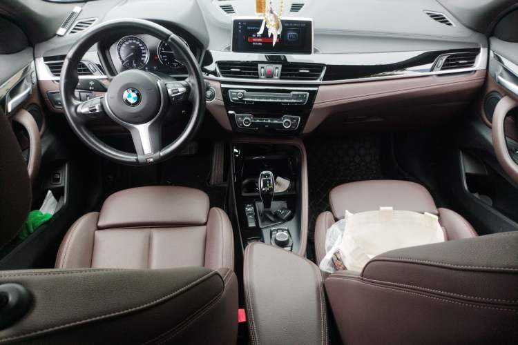 Used BMW X2 2020 sDrive25i Leading Model M Sport Package Center Console