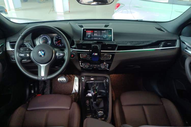 Used BMW X2 2020 sDrive25i Leading Model M Sport Package Center Console
