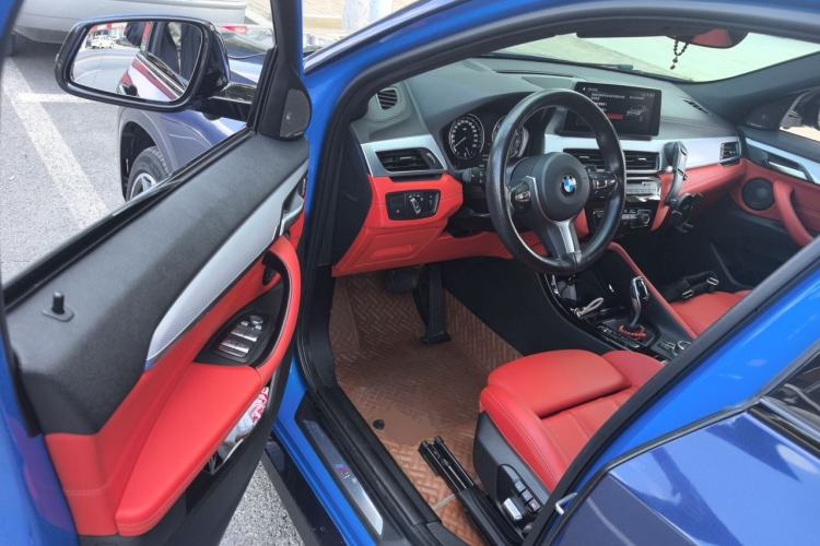 Used BMW X2 2020 sDrive25i Luxury Model with M Sport Package Driver Seat