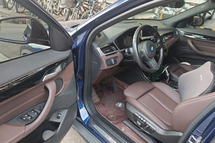 Used BMW X2 2020 sDrive25i Leading Model M Sport Package Driver Seat