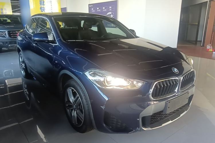 Used BMW X2 2020 sDrive25i Leading Model M Sport Package Front Right 45 Deg