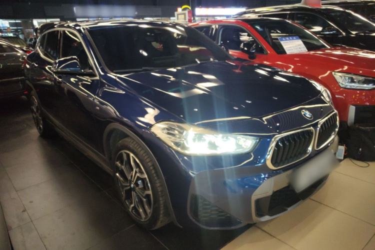 Used BMW X2 2020 xDrive25i M Sport Package Front Right 45 Deg