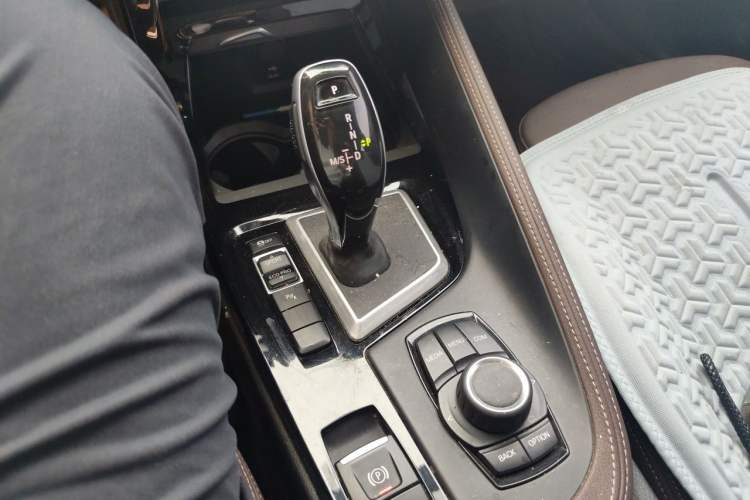 Used BMW X2 2020 sDrive25i Leading Model M Sport Package Gear Lever