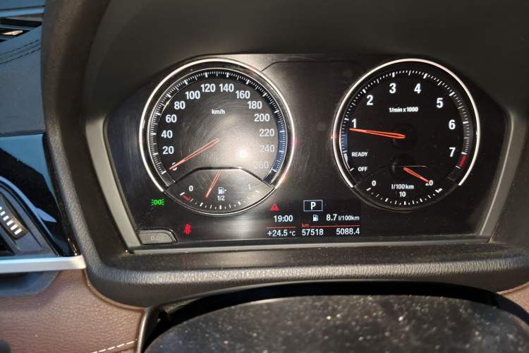 Used BMW X2 2020 sDrive25i Leading Model M Sport Package Odometer Close Up