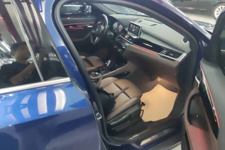 Used BMW X2 2020 sDrive25i Leading Model M Sport Package Right Front Seat