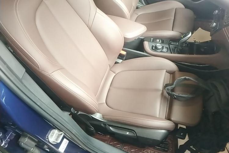 Used BMW X2 2020 sDrive25i Leading Model M Sport Package Right Front Seat