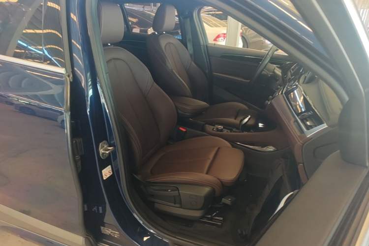 Used BMW X2 2020 sDrive25i Leading Model M Sport Package Right Front Seat