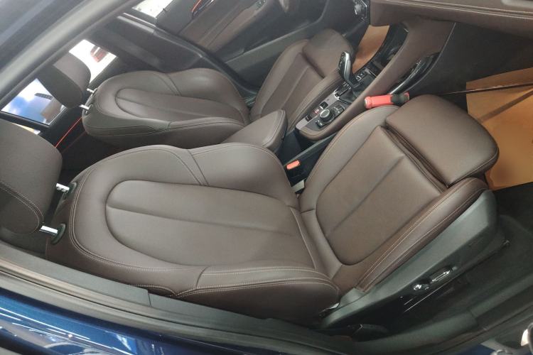 Used BMW X2 2020 sDrive25i Leading Model M Sport Package Right Front Seat