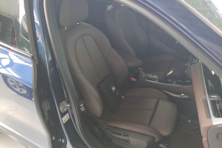 Used BMW X2 2020 sDrive25i Leading Model M Sport Package Right Front Seat