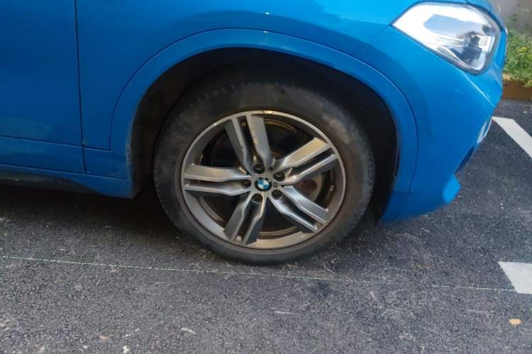 Used BMW X2 2020 sDrive25i Leading Model M Sport Package Right Front Wheel Hub