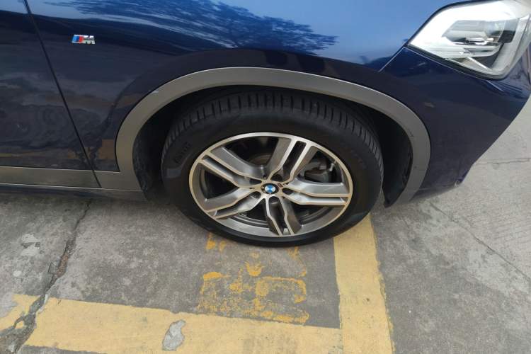 Used BMW X2 2020 sDrive25i Leading Model M Sport Package Right Front Wheel Hub