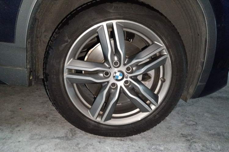 Used BMW X2 2020 sDrive25i Leading Model M Sport Package Right Front Wheel Hub