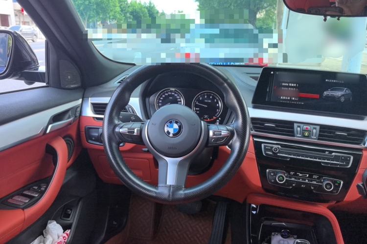 Used BMW X2 2020 sDrive25i Luxury Model with M Sport Package Steering Wheel