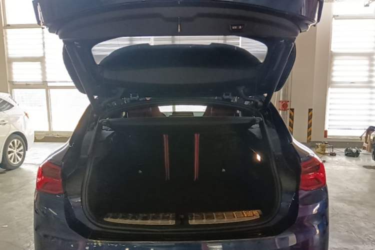 Used BMW X2 2020 xDrive25i M Sport Package Trunk