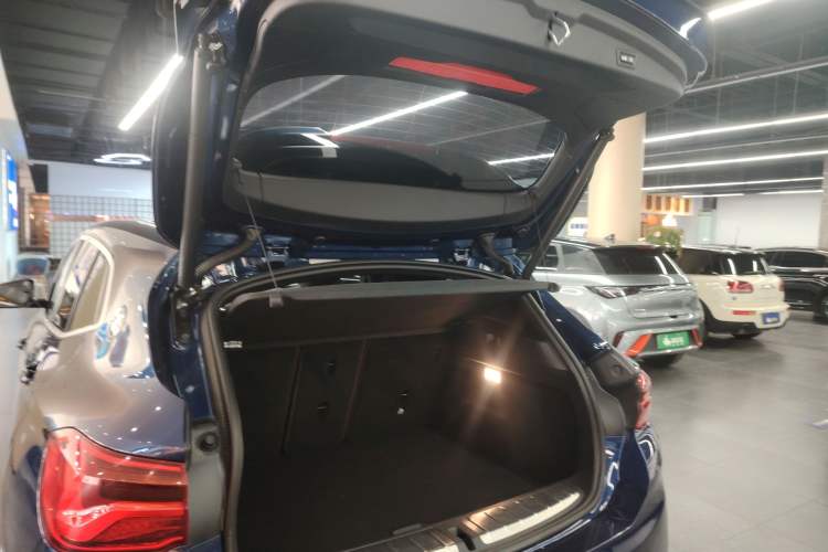 Used BMW X2 2020 sDrive25i Leading Model M Sport Package Trunk