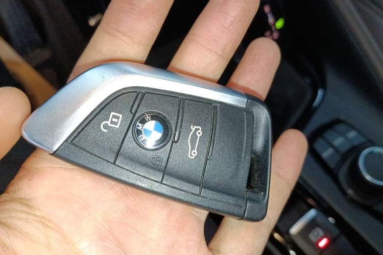 Used BMW X2 2020 sDrive25i Leading Model M Sport Package Vehicle Key