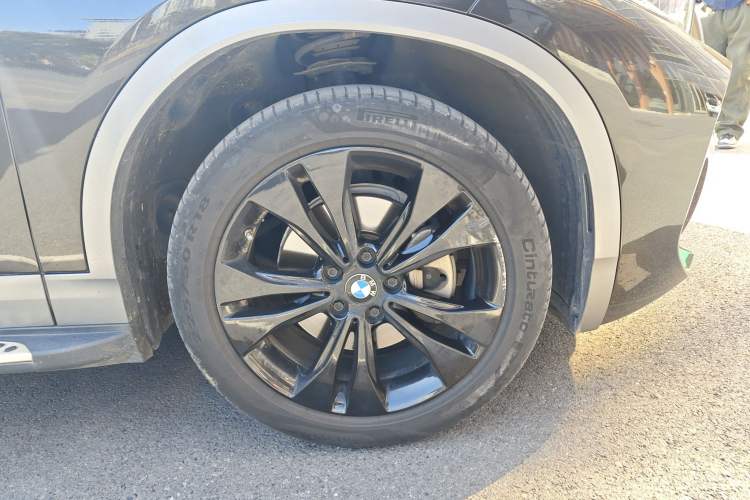 Used BMW X2 2020 sDrive20i M Sport Package Right Front Wheel Hub