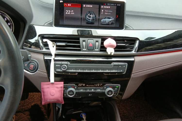 Used BMW X2 2020 sDrive25i Leading Model M Sport Package Audio And AC Panel