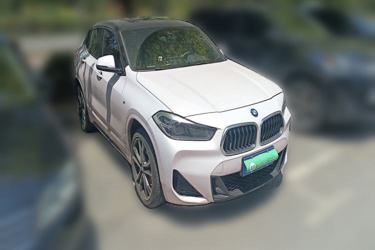 Used BMW X2 2020 sDrive25i Luxury Model with M Sport Package Front Right 45 Deg