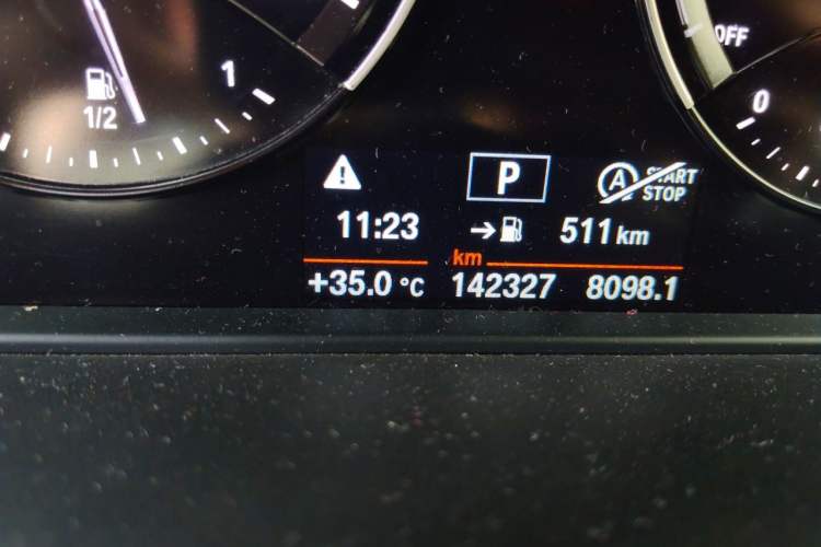 Used BMW X2 2020 sDrive25i Leading Model M Sport Package Odometer Close Up