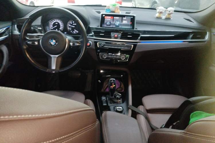 Used BMW X2 2020 sDrive25i Leading Model M Sport Package Center Console