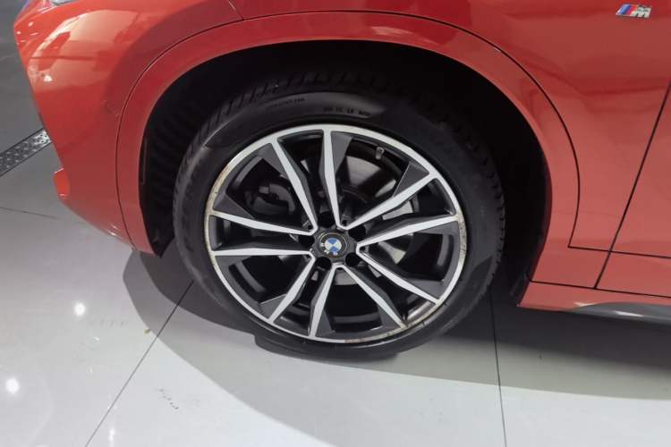 Used BMW X2 2020 xDrive25i M Sport Package Left Front Wheel Hub