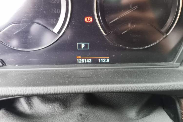 Used BMW X2 2020 sDrive25i Leading Model M Sport Package Odometer Close Up
