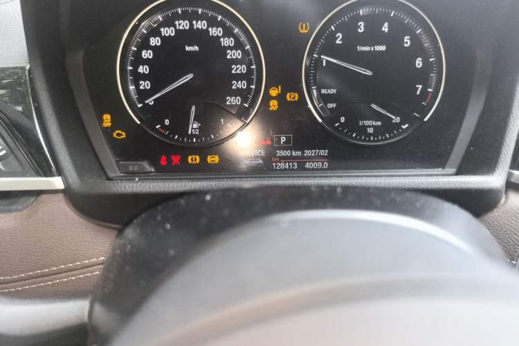 Used BMW X2 2020 sDrive25i Leading Model M Sport Package Odometer Close Up
