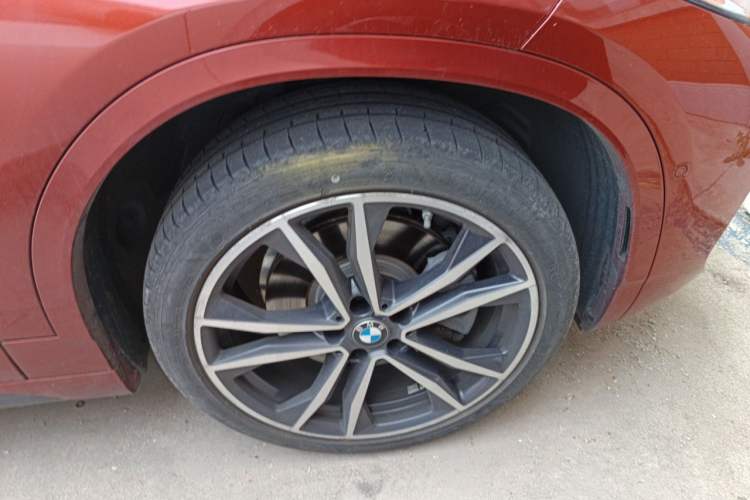Used BMW X2 2020 xDrive25i M Sport Package Right Front Wheel Hub